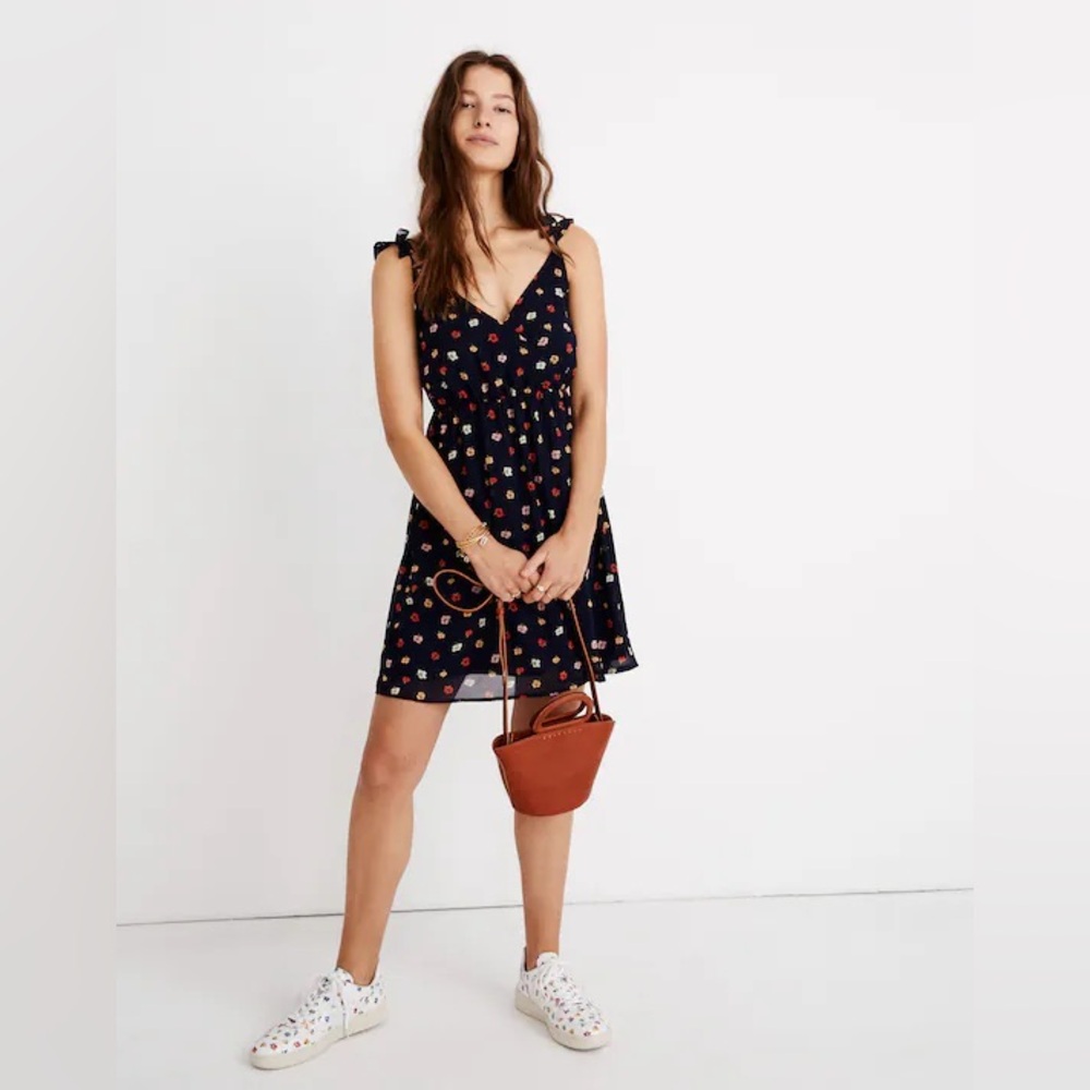Madewell -‎ Ruffle-Strap Wrap Dress in Confetti Floral